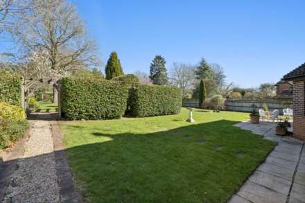 Chiltern Road, Rotherfield Peppard, Image 21