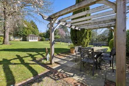 Chiltern Road, Rotherfield Peppard, Image 22