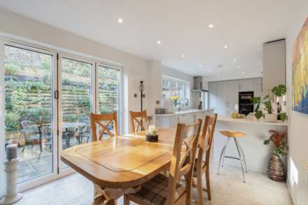 Harcourt Close, Henley On Thames, Image 4