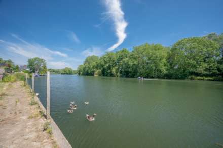 Bolney Road, Lower Shiplake, Image 26