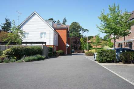 Oakford Court, Henley-On-Thames, Image 9