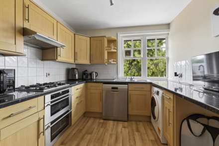 Crowsley Road, Lower Shiplake, Image 2