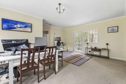 Crowsley Road, Lower Shiplake, Image 3