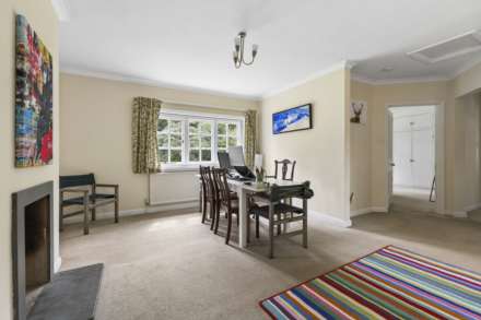 Crowsley Road, Lower Shiplake, Image 4