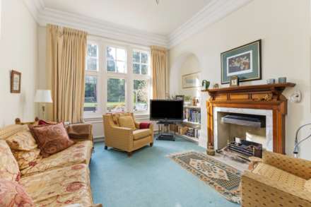Crowsley Road, Lower Shiplake, Image 3
