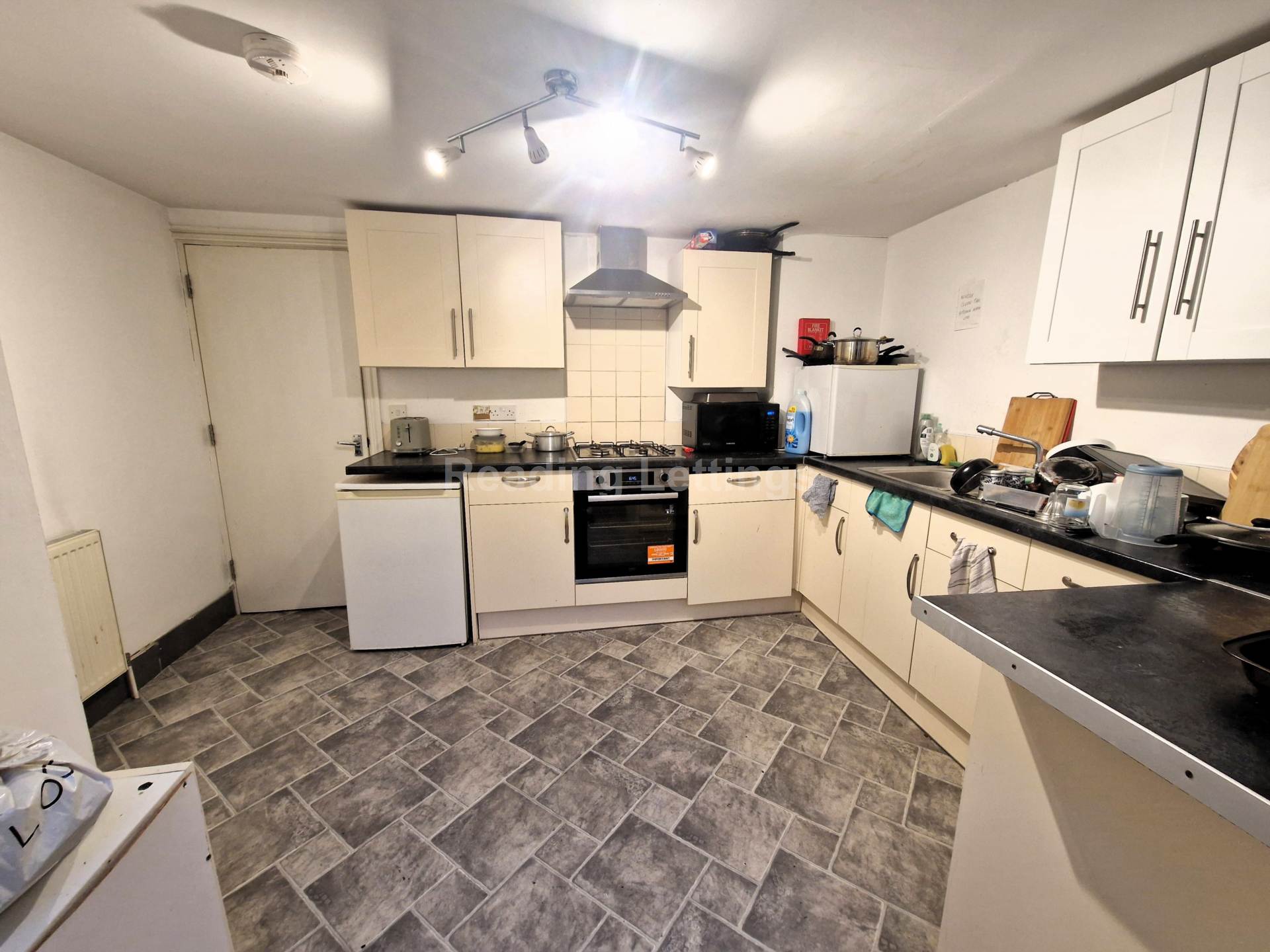 Kings Road, Berkshire, Image 5