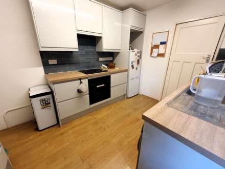 Addison Road, Reading, Image 5