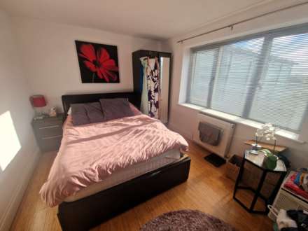 South View Ave, Caversham, Image 5