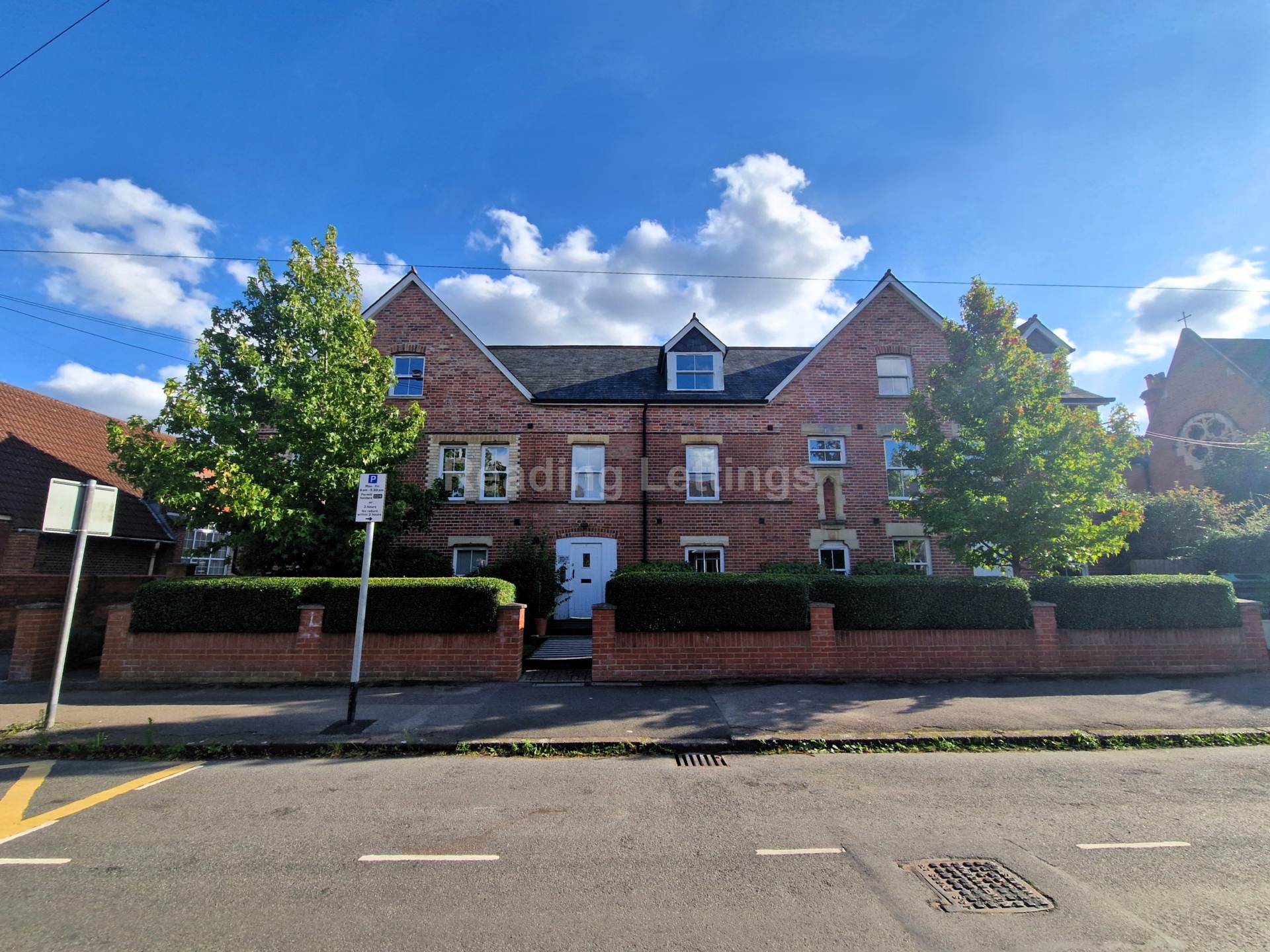 South View Avenue, Caversham, Image 1