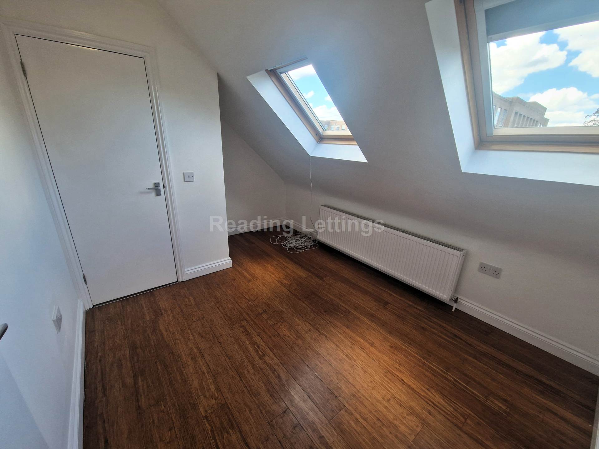 Top floor flat, Kings Road, Image 5