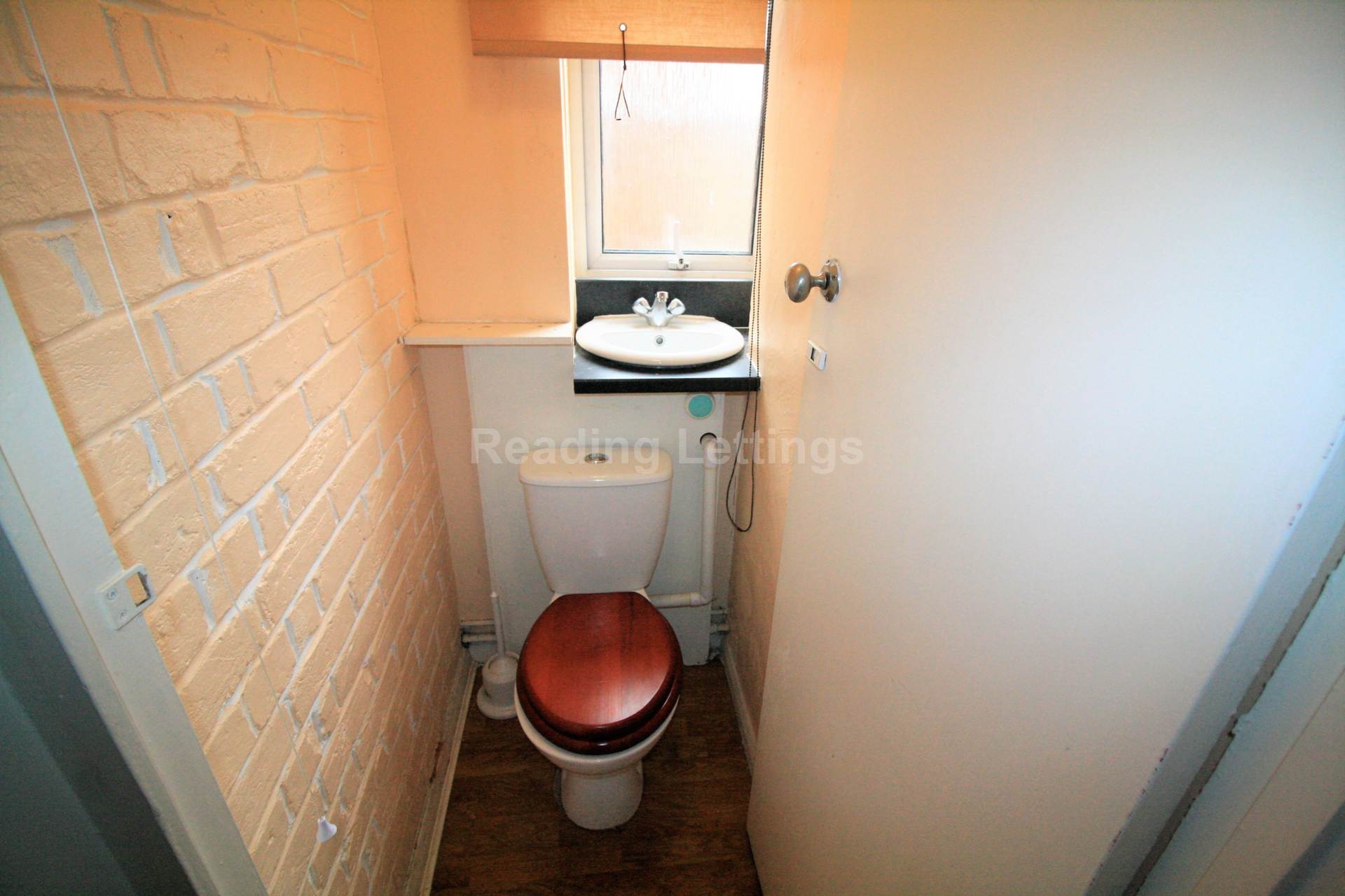 BEDSIT, Southampton Street, Reading, Image 7