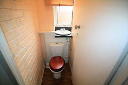 BEDSIT, Southampton Street, Reading, Image 7