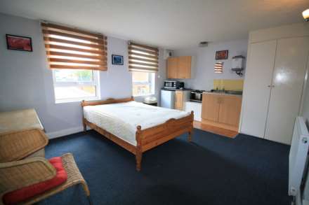 1 Bedroom Bedsit, BEDSIT - Southampton Street, Reading