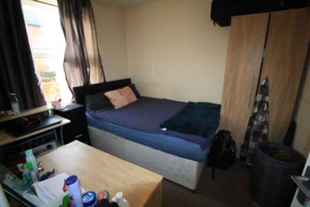 Blenheim Gardens, Reading, Image 2