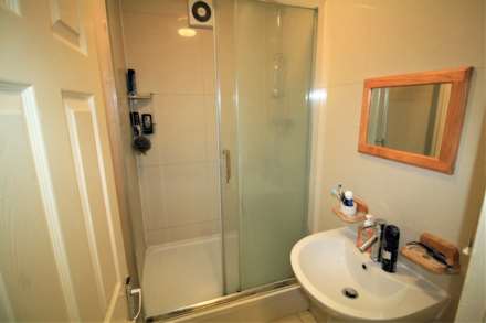 Wokingham Road, Reading - MOST BILLS INCLUDED, Image 8