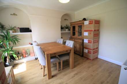 South View Avenue, Caversham, Image 3