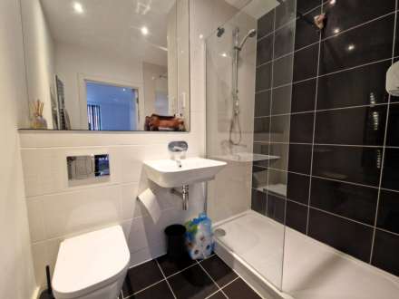 Cygnet House, Drake Way, Image 5