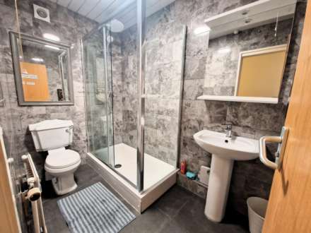 Crossland Road, Berkshire, Image 7