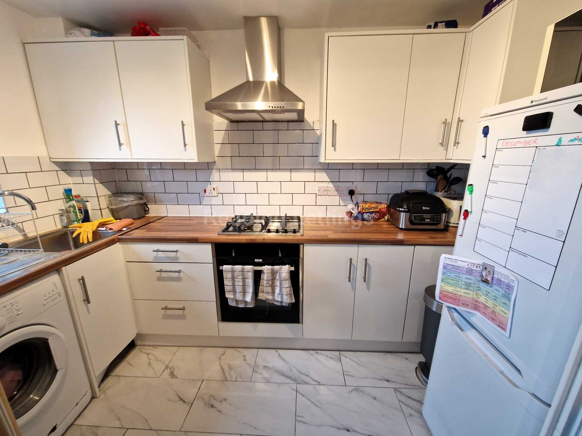 Knossington Close, Lower Earley, Image 4