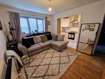 Knossington Close, Lower Earley, Image 3