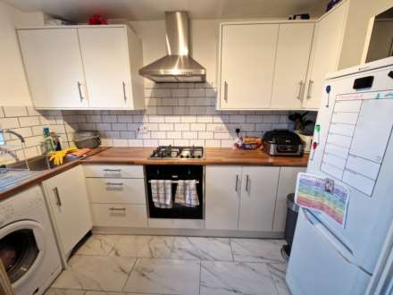 Knossington Close, Lower Earley, Image 4