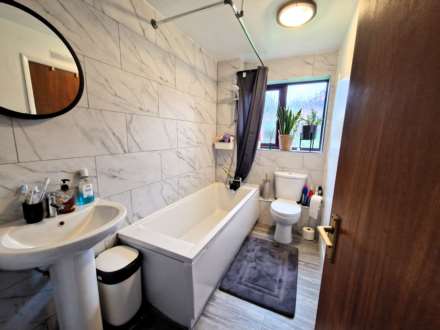 Knossington Close, Lower Earley, Image 6