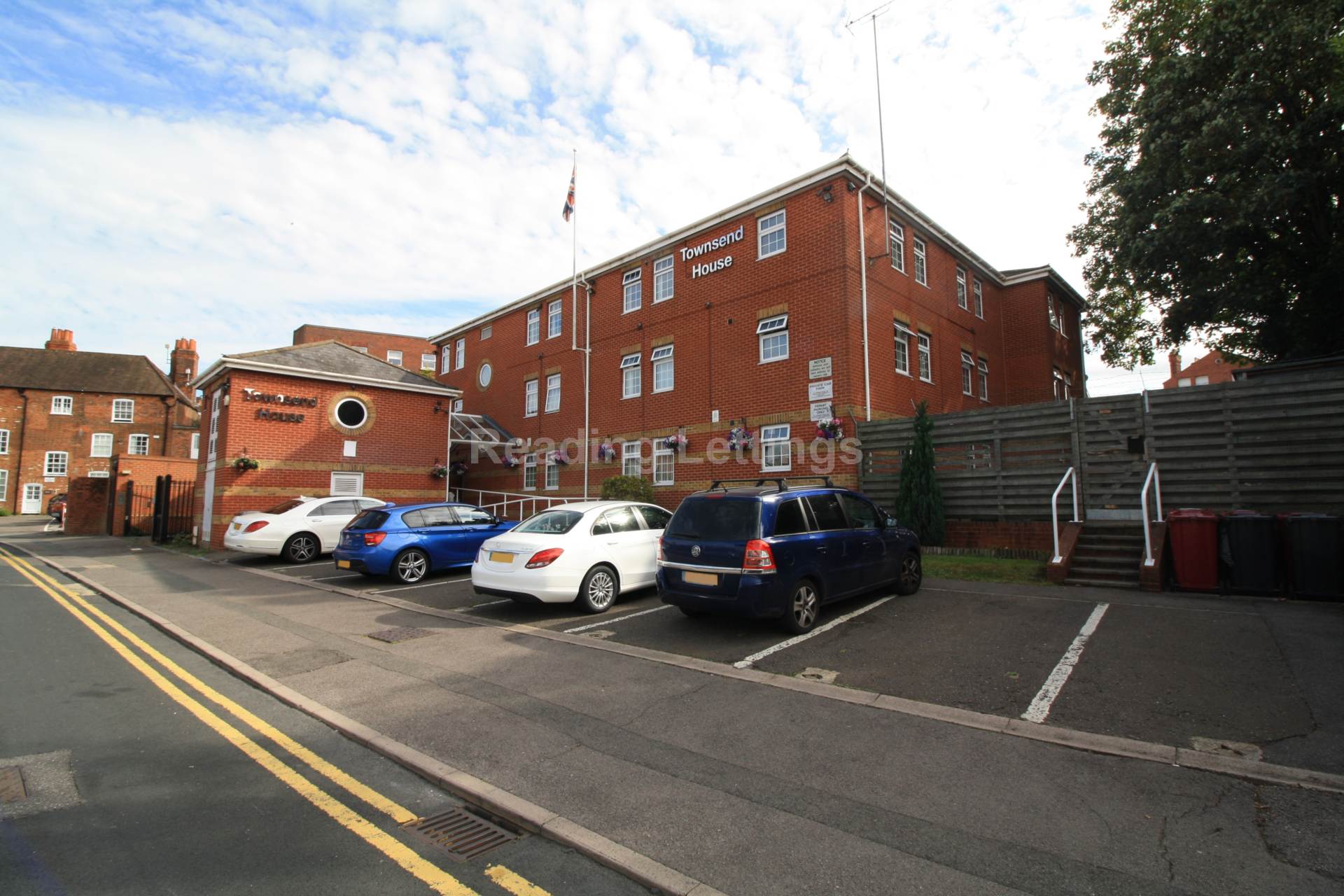 Crossland Road, Town Centre, Image 2