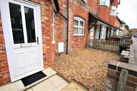 Erleigh Road, Reading - ALL BILLS INCLUDED, Image 2