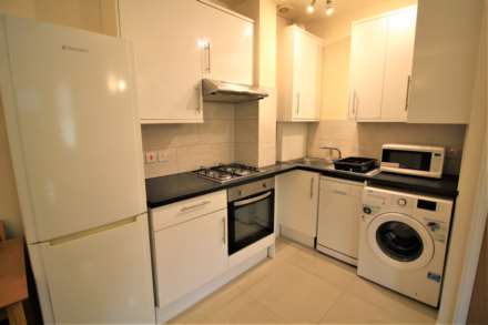 Erleigh Road, Reading - ALL BILLS INCLUDED, Image 4