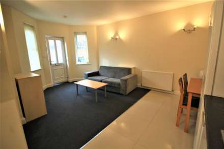 Erleigh Road, Reading - ALL BILLS INCLUDED, Image 5