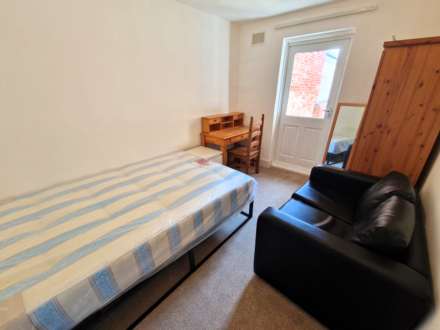 Carnarvon Road, Reading, Image 3