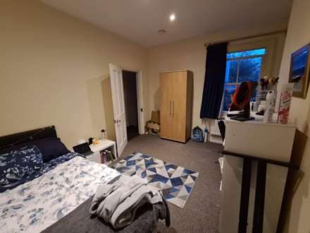 Wokingham Road, Reading, Image 2