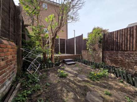 Waterloo Road, Reading, Image 8