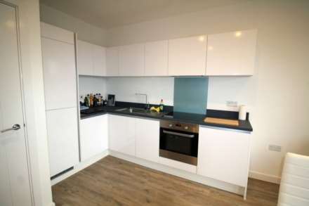 300 Kings Road, Reading, Image 3