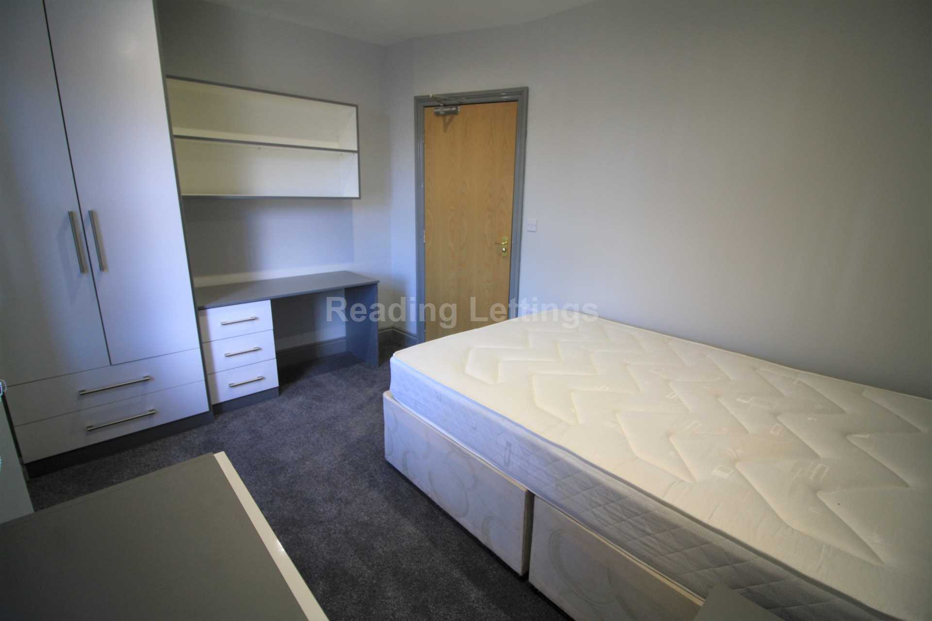 Erleigh Road, Reading, Image 9