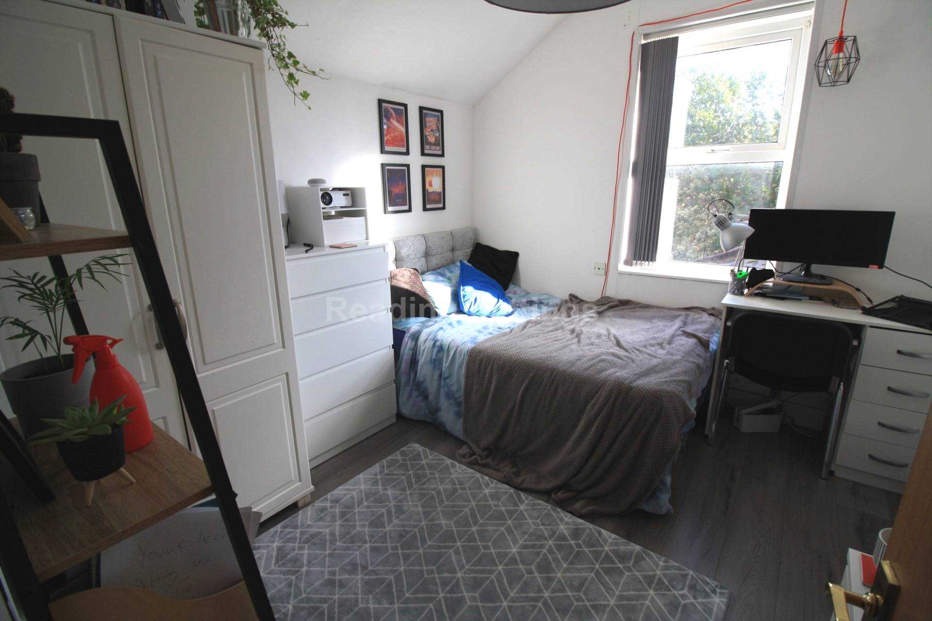 Palmer Park Avenue, Reading, Image 10