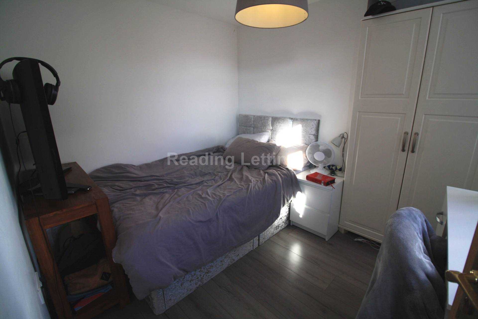 Palmer Park Avenue, Reading, Image 13