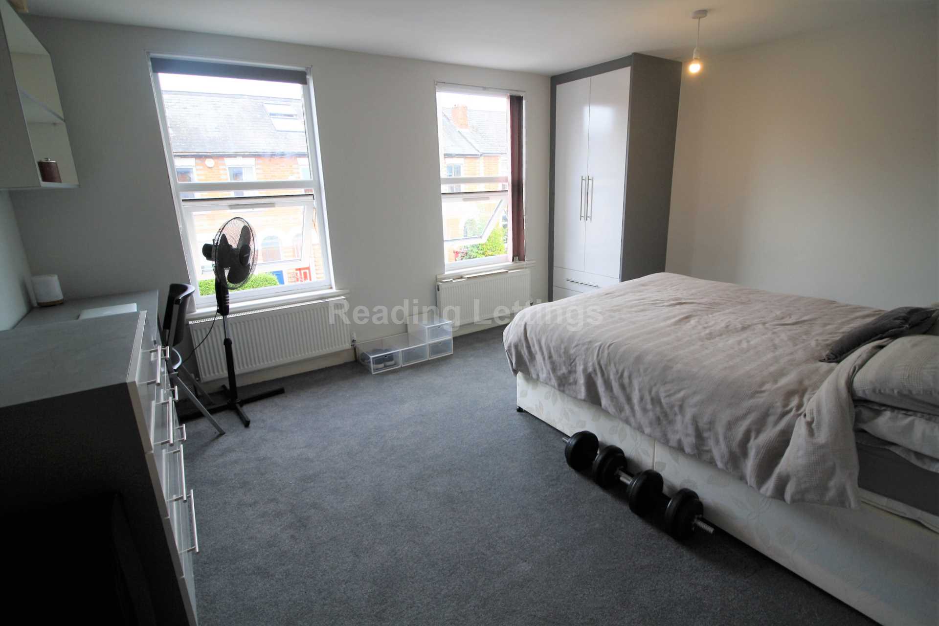 Donnington Gardens, Reading, Image 8