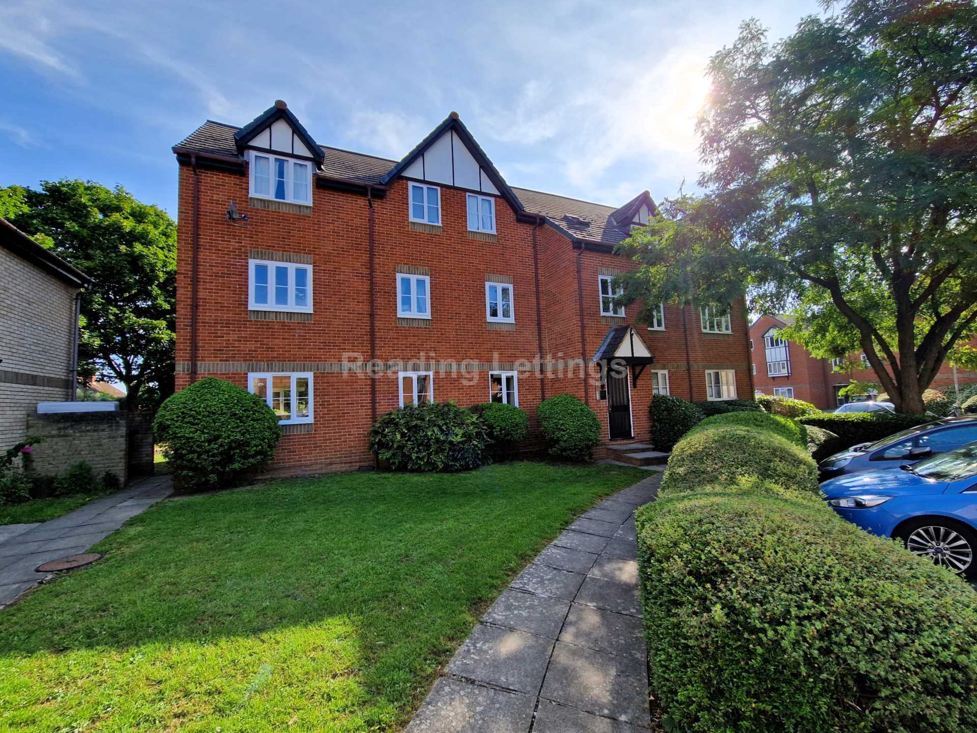 Rembrandt Way, Reading, Image 1