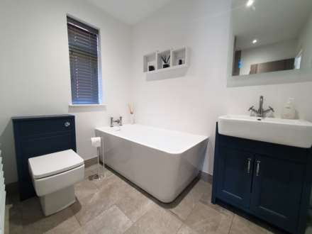 Meadow Road, Earley, Image 11