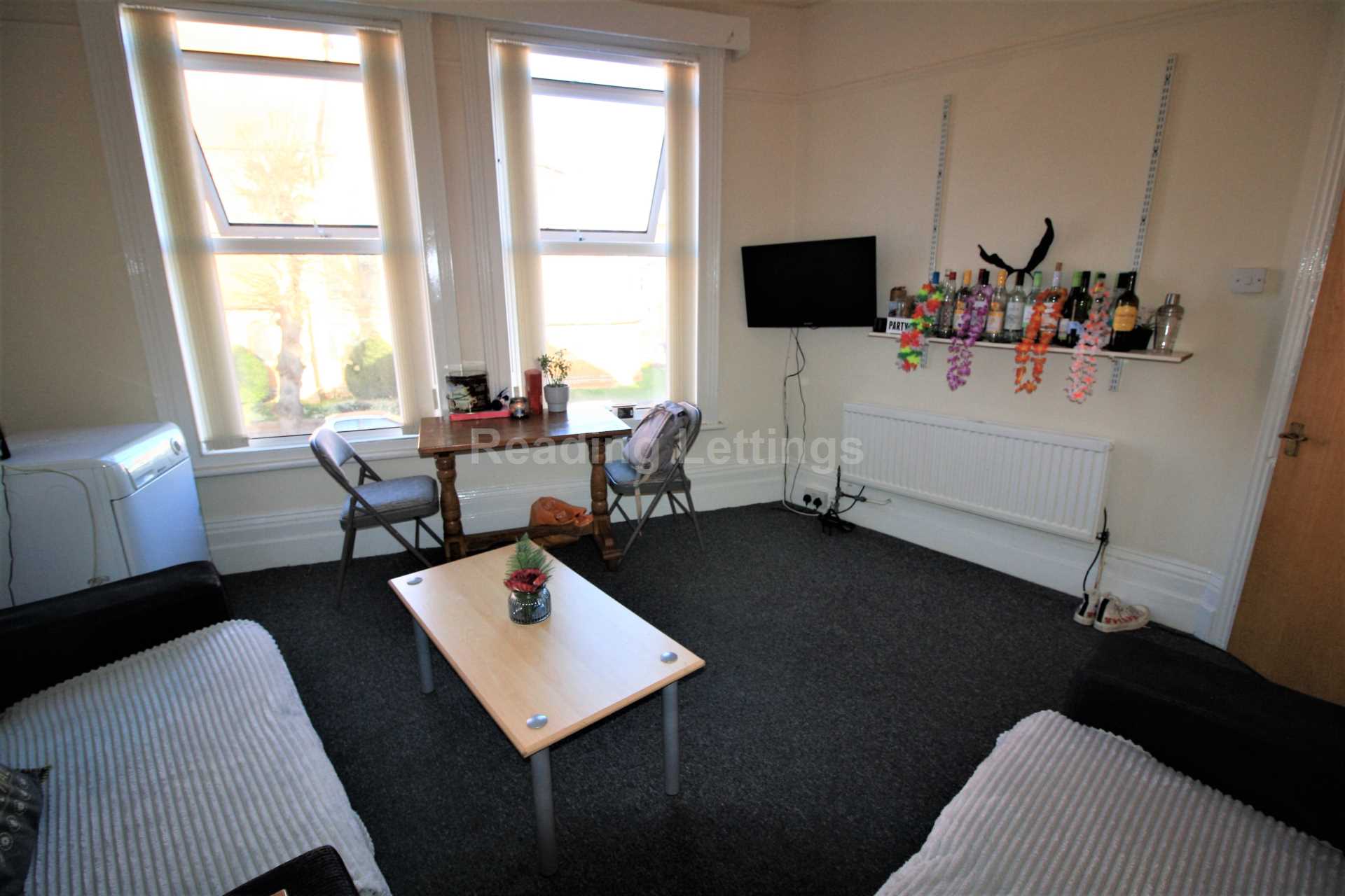 Erleigh Road - ALL BILLS INCLUDED, Image 2