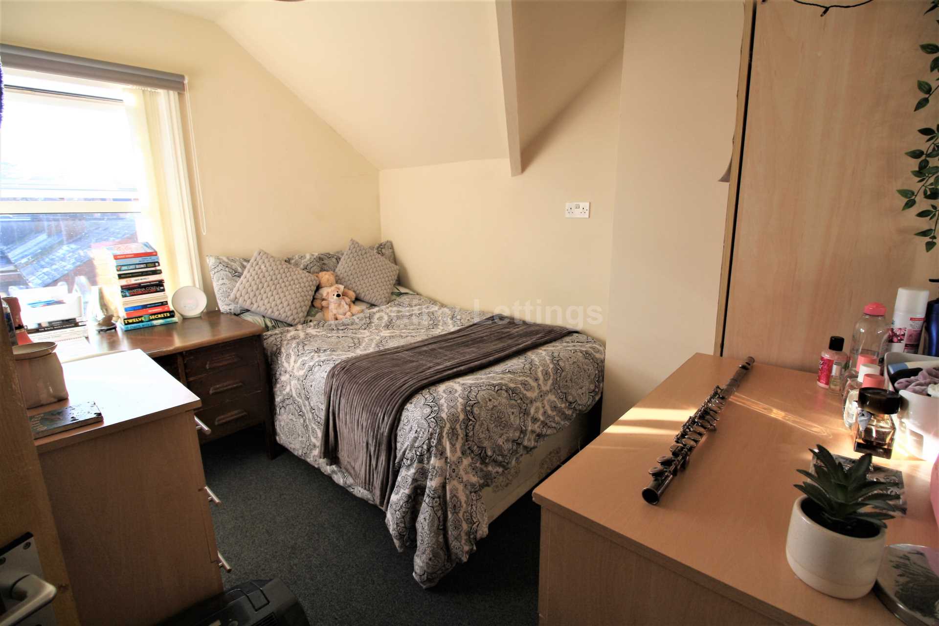 Erleigh Road - ALL BILLS INCLUDED, Image 7