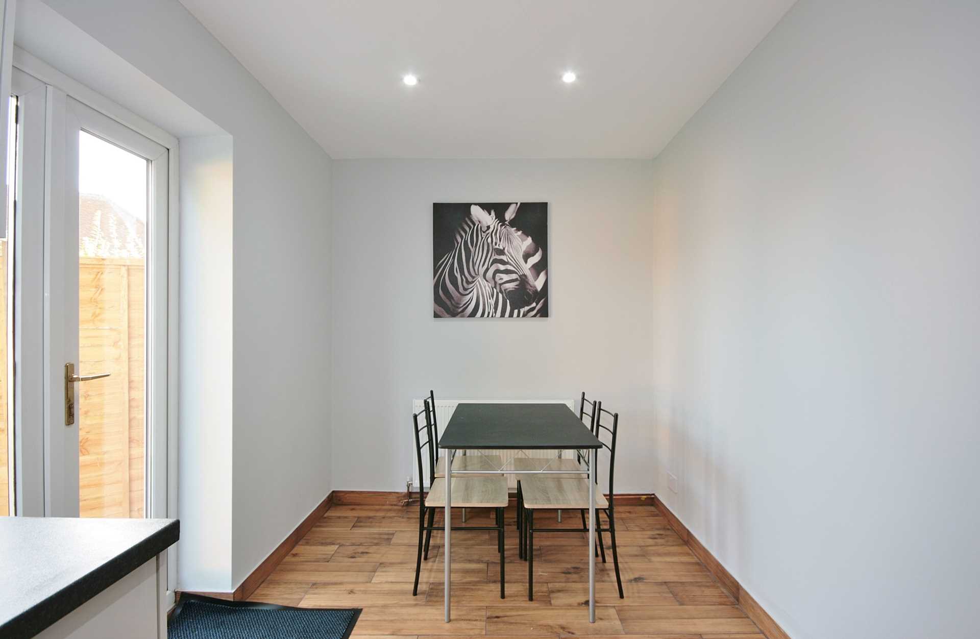 3 BEDROOM HOUSE- Dawlish Road, Reading, Image 7