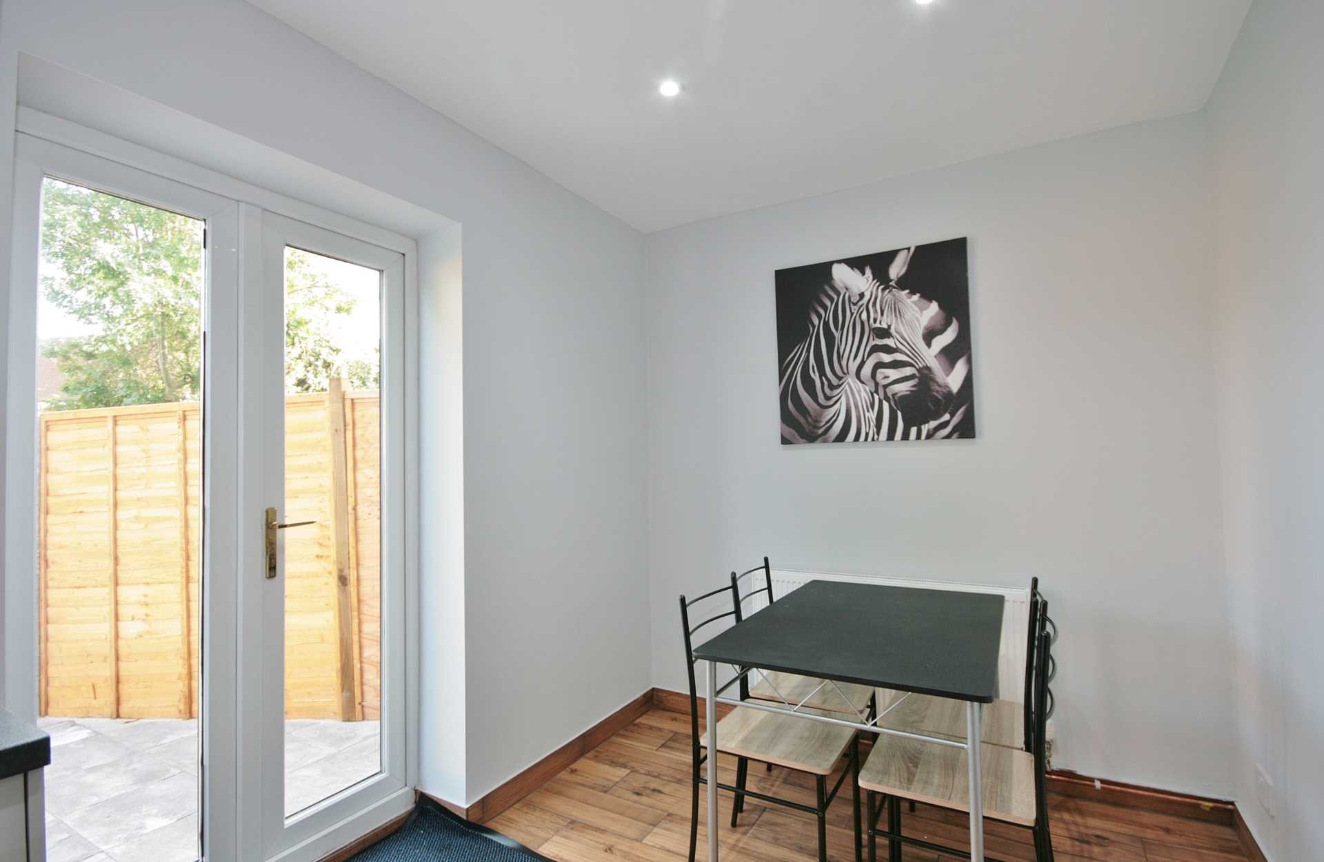3 BEDROOM HOUSE- Dawlish Road, Reading, Image 8