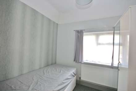 3 BEDROOM HOUSE- Dawlish Road, Reading, Image 10