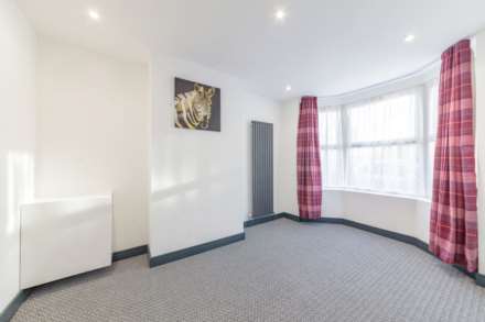 2 Bedroom House- Coventry Road, Reading, Image 10