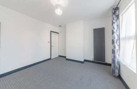 2 Bedroom House- Coventry Road, Reading, Image 9