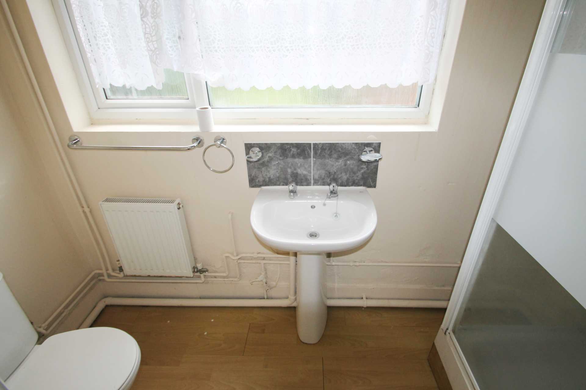 FOUR BEDROOM HOUSE- Oxford Rd, Reading, Image 8
