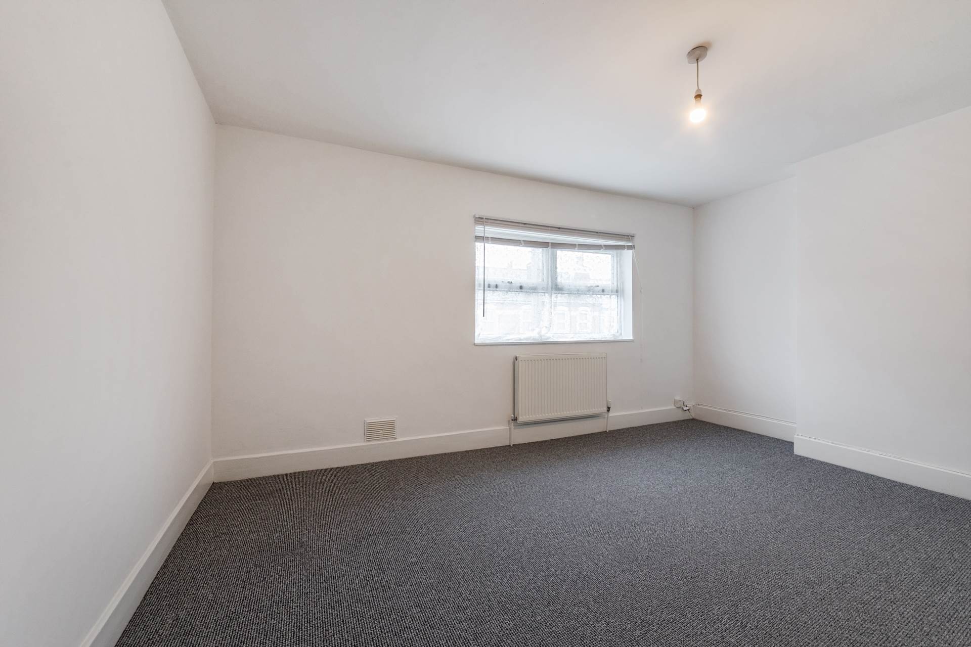 3 BEDROOM HOUSE- Sherwood Street, Reading, Image 11