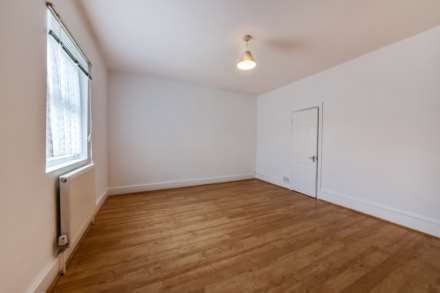 3 BEDROOM HOUSE- Sherwood Street, Reading, Image 14